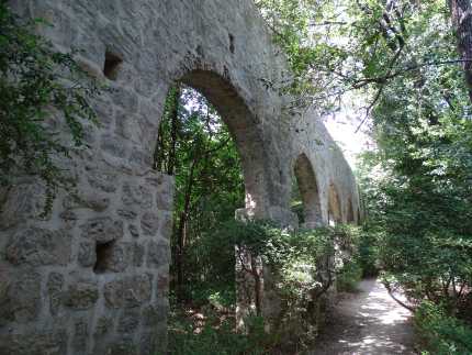 Arboretum Aquduct